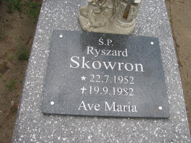 Ryszard SKOWRON 1952 Września - Grobonet - Wyszukiwarka osób pochowanych