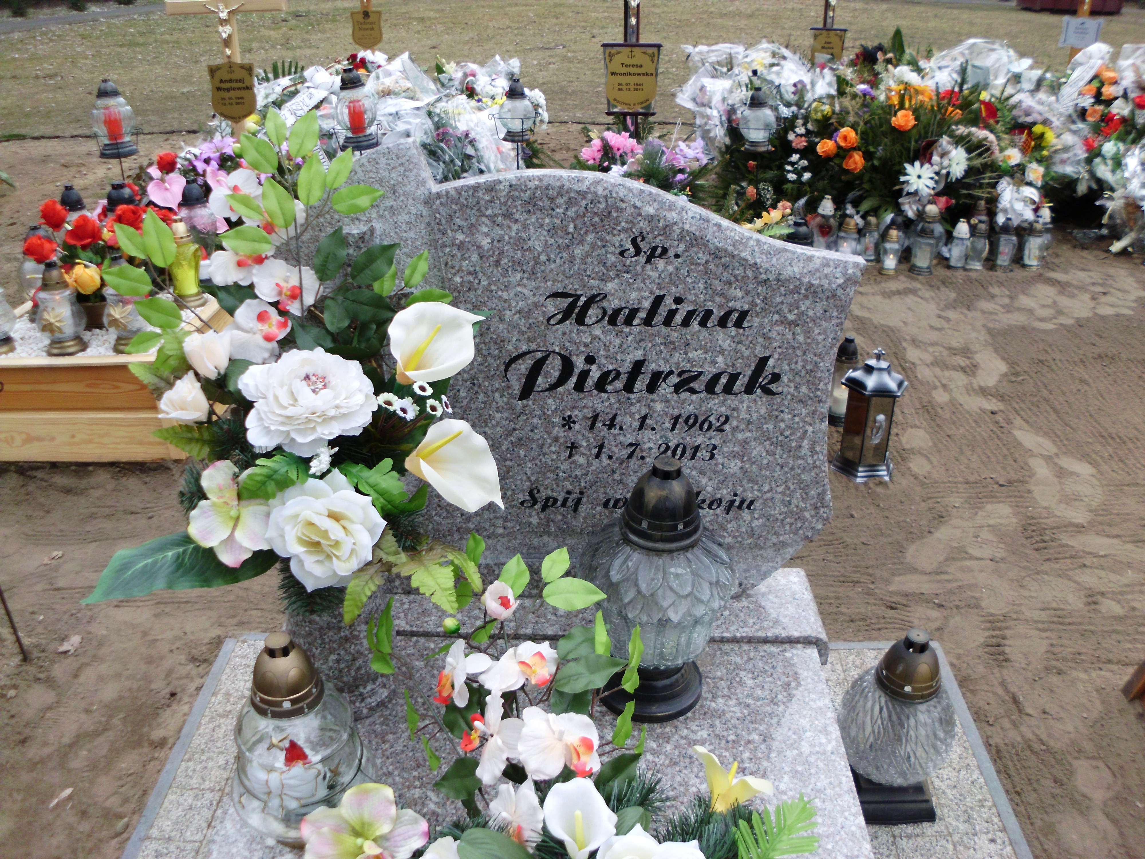 Grób PIOTR PIETRZAK