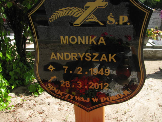 Grób MONIKA ANDRYSZAK