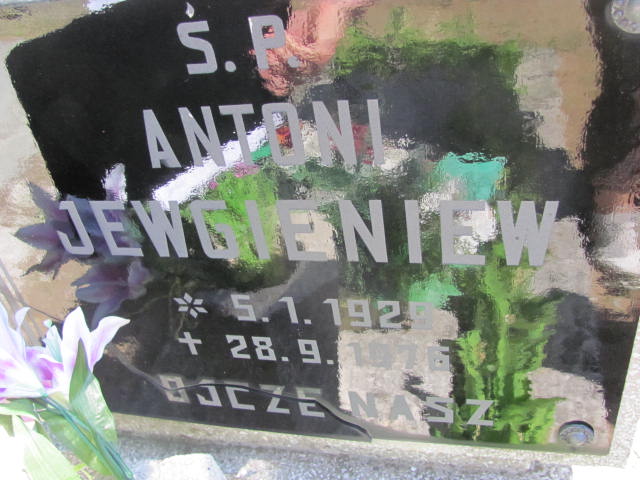 Grób ZBIGNIEW KOŁACKI