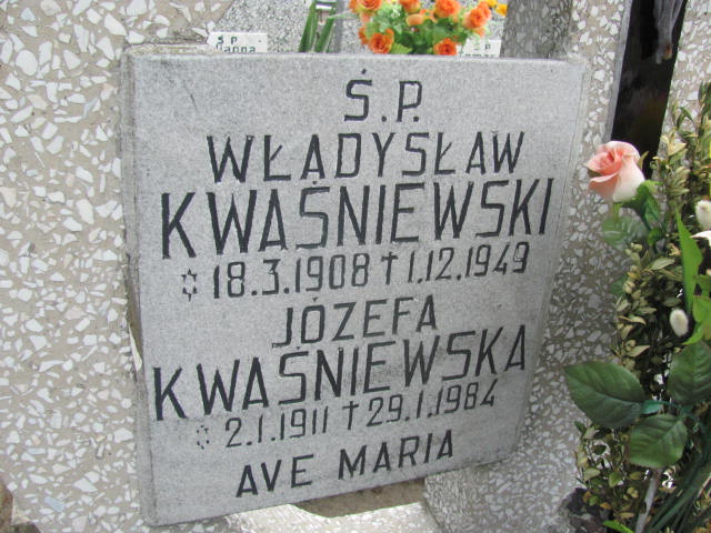 Grób JÓZEFA KWAŚNIEWSKA