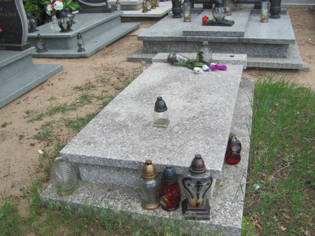 Grób KATARZYNA KARBOWIAK