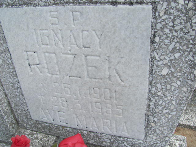 Grób IGNACY ROŻEK