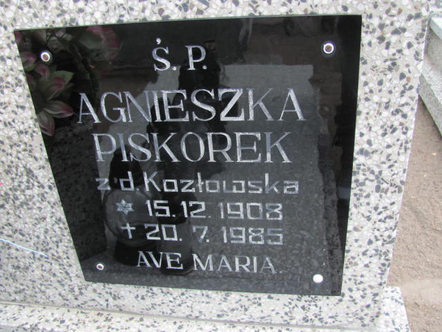 Grób AGNIESZKA PISKOREK